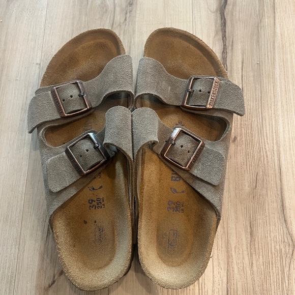 Birkenstock women size 39 EUC - Picture 2 of 7